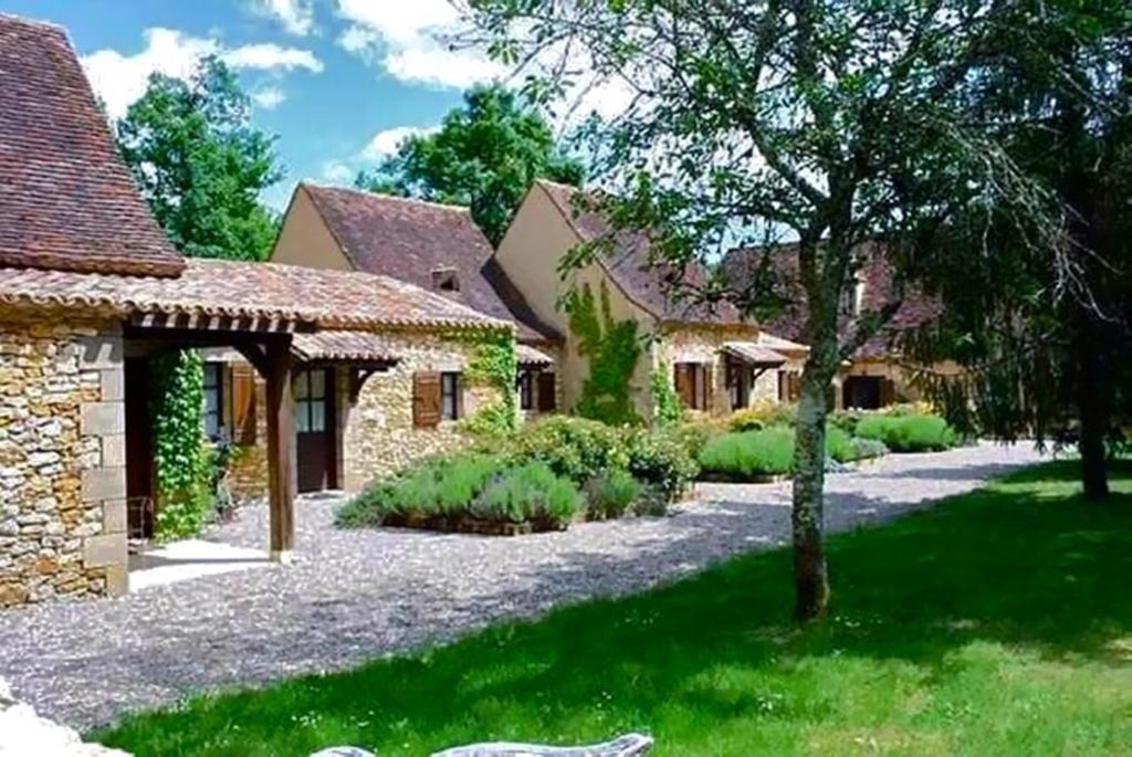 Le Domaine De La Millasserie Mauzac-et-Grand-Castang Екстериор снимка
